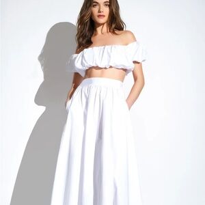 Susana Monaco White Off-Shoulder Top
